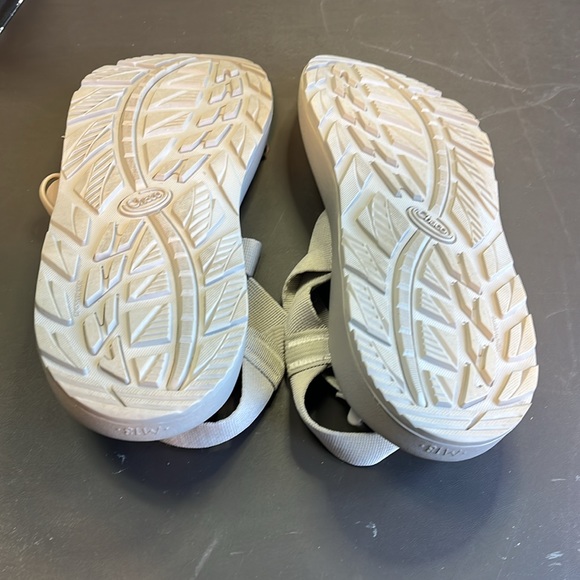 Chaco sandals light gray 13 - Picture 9 of 9